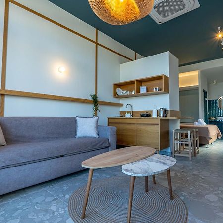 Take Me Here With A Sea View By Salt Apartments Волос Екстериор снимка