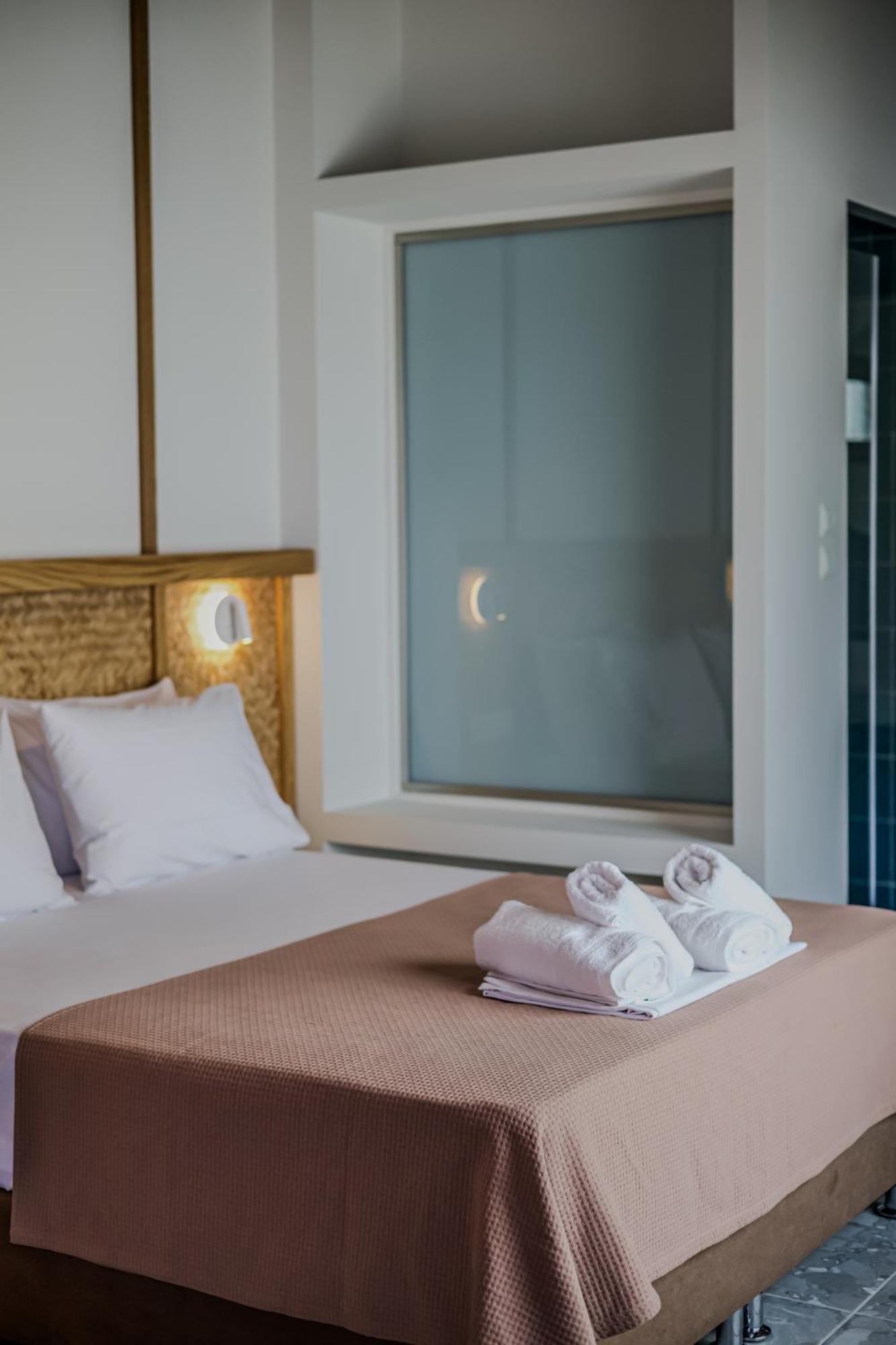 Take Me Here With A Sea View By Salt Apartments Волос Екстериор снимка